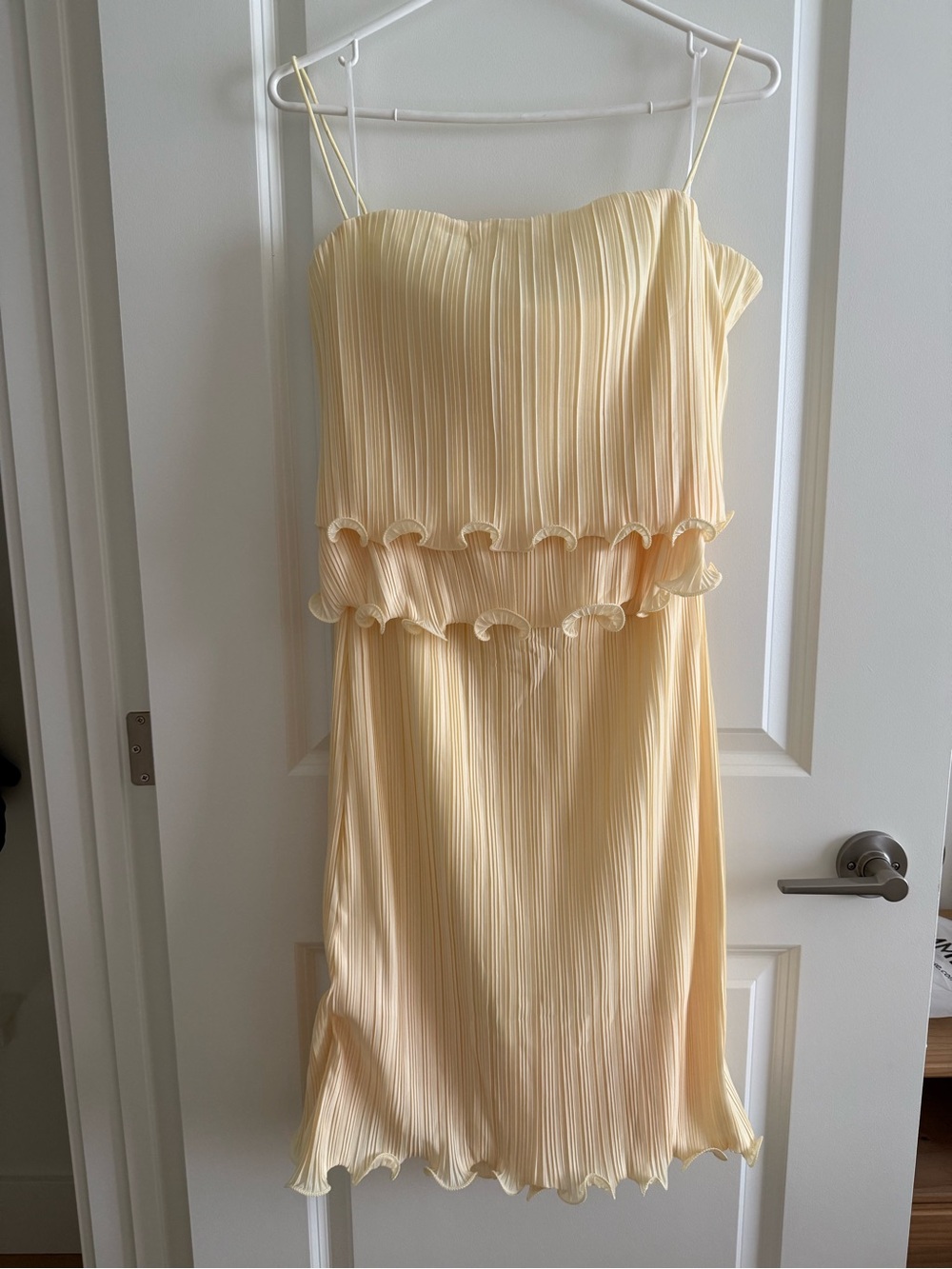 Commense Pleated Ruffle Midi Dress Set - Picture 3 of 6